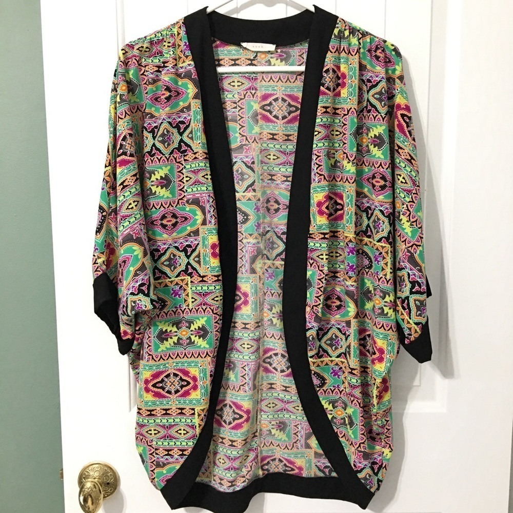 Lush Printed Kimono Shawl